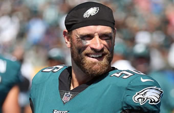 Chris Long Says He Will Skip White House Visit If Eagles Win